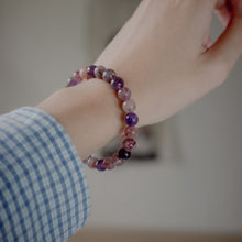 Load image into Gallery viewer, Strawberry Quartz&amp;Amethyst Bracelet with beautiful mixed quartz color. Everyone piece is unique. Best gift for your best friend/ BFF, birthday gift, valantine&#39;s day gift and daily wear. 天然草莓晶+紫水晶手鍊， 每一條都是獨一無二混合水晶配搭，能改善人際關係提升人緣，讓你思緒清晰等多重功效，最佳的節日禮物，閨蜜禮物，生日及情人節禮物。彈力線設計，可調節長度，適合天天配戴。
