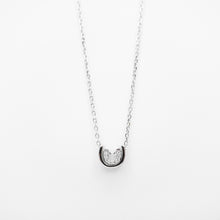 Load image into Gallery viewer, 925 sterling silver horseshoe necklace with adjustable extension chain. lucky accessories,wear every day,Perfect gift BFF,meaningful gift,shiny accessories,suitable for any occasion.925 純銀幸運小馬蹄項鍊，閃亮配件，簡約好搭配，各種場合都可配戴，祝福禮物，適合生日送禮，給愛人的禮物。
