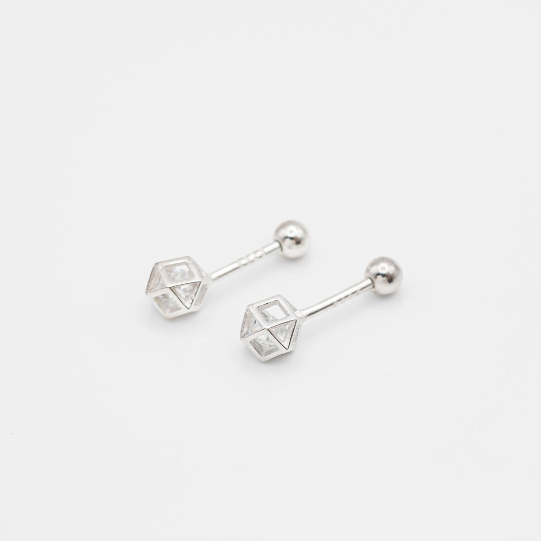 Ginkawa 925 sterling silver mini Hexagon Earrings which is cute, beautiful and transcendence. The earring is hypoallergenic. Best gift for new year, mother's day, birthday and new year gift. 925純銀迷你立體六角轉珠耳環，抗過敏耳環，迷你可愛風格，獨特款式，適合送禮，日常配戴，出遊旅行配件。