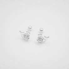 Load image into Gallery viewer, 925純銀｜ 單鑽小鯨轉珠耳環 Spouting Whale Crystal Earrings｜E384
