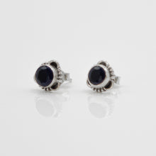 Load image into Gallery viewer, Elegant, beautiful 925 sterling silver natural sapphire earrings with Hypoallergenic earrings post. Deep blue stone color with anti silver finishing with vintage feel, simple design for daily wearing, which is the best gift for birthday, new year, Valentine&#39;s Day and BFF. 925 純銀天然藍寶石耳環配抗敏感耳針，復刻設計，獨特高雅設計，適合出席重要場合，適合生日送禮，情人節，或母親節禮物。
