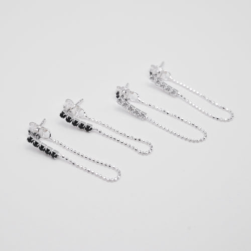 Elegant and Classic Design 925 Sterling Silver hypoallergenic earrings with Cubic Zirconia Chain dangling. Clear Crystal and Jet colour available. Best gift of valentine, birthday, mother's day and BFF. 925純銀排鑽垂鍊耳環，抗敏感耳環，氣質款式，獨特風格，聖誕交換禮物，時尚配件，聚會穿搭配件，適合出遊配戴。