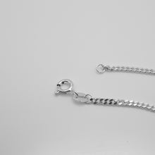 Load image into Gallery viewer, Beautiful Classic 925 sterling silver Chain for daily wear, party accessories, best gift for birthday,Valentine&#39;s Day,classic design,women’s day. This is the best gift for Mother&#39;s day and birthday. 925 純銀經典圓弧素項鍊，時尚百搭款式，獨特風格，適合日常搭配，情人節禮物，畢業禮物，高級質感好搭配。
