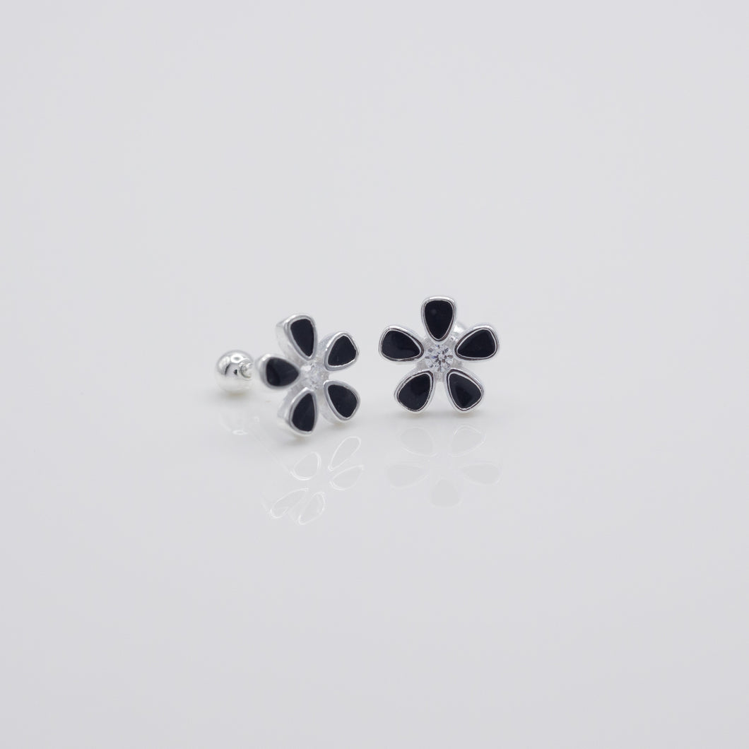 925 sterling silver Flora Earrings in Jet color clear & crystals setting which is cute, beautiful and transcendence. The earring is hypoallergenic. Best gift for new year, mother's day, birthday and new year gift 925純銀小花花轉珠耳環(黑色配白鑽），抗過敏耳環，可愛風格，適合夏天，出遊旅行配戴，簡單款式易搭配，生日禮物，閨蜜禮物首選。