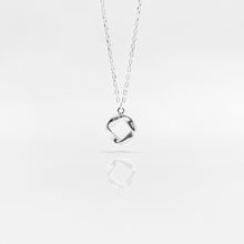 Load image into Gallery viewer, 925 sterling silver twisted circle necklace with adjustable extension chain. Circle necklace, anniversary gift, best gift for birthday, BFF, nature style. 925 純銀扭圈項鏈，情人節禮物，獨一無二的禮物，氣質大方款式，適合出席各種場合，可愛簡約設計易搭配。
